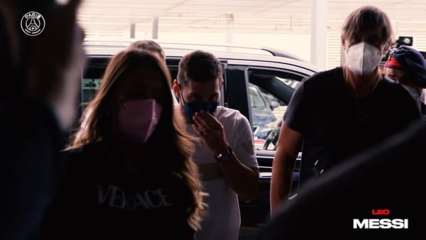 Behind the scenes of Lionel Messi's arrival at Paris Saint-Germain
